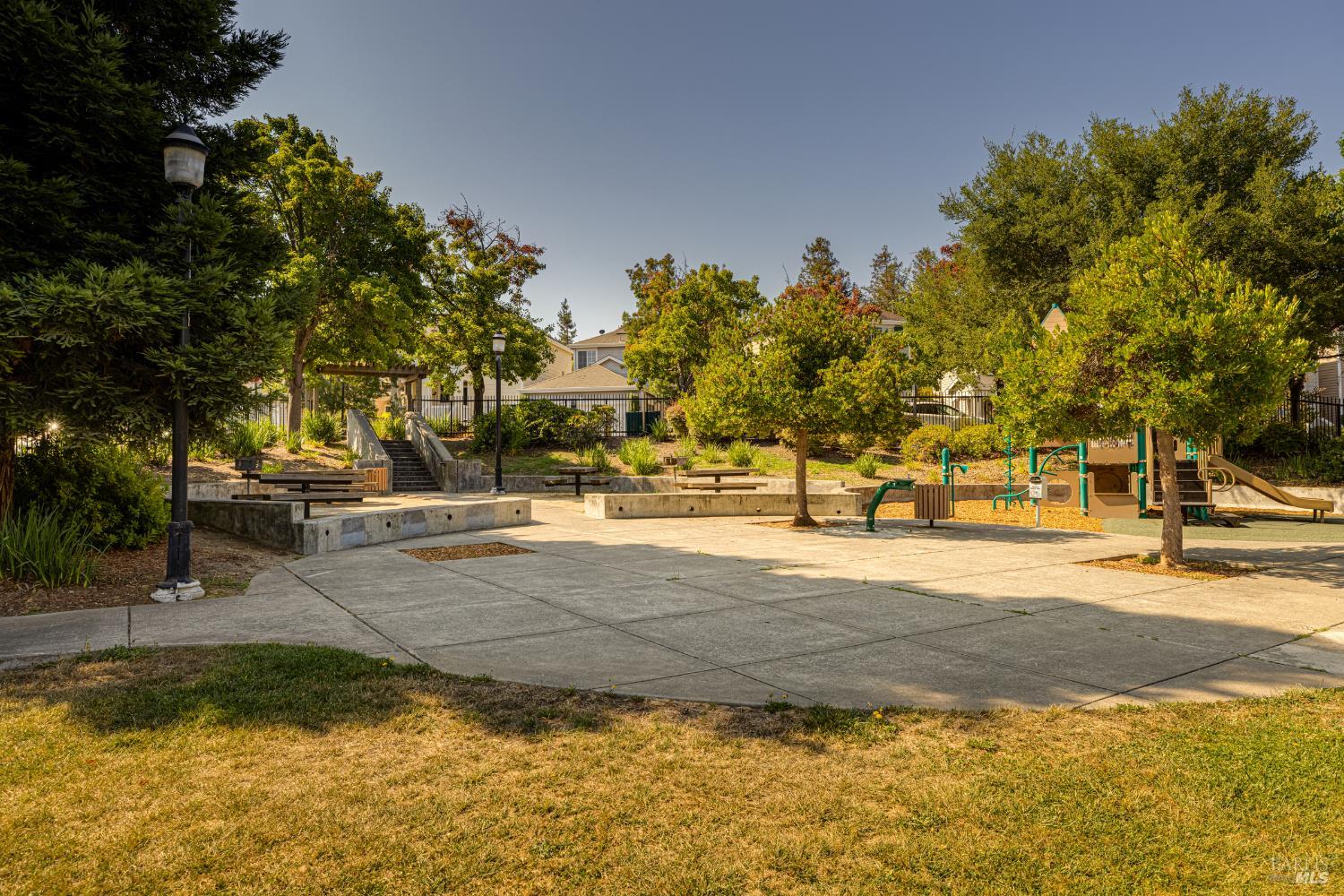1189 Brighton View Circle Petaluma CA 94952