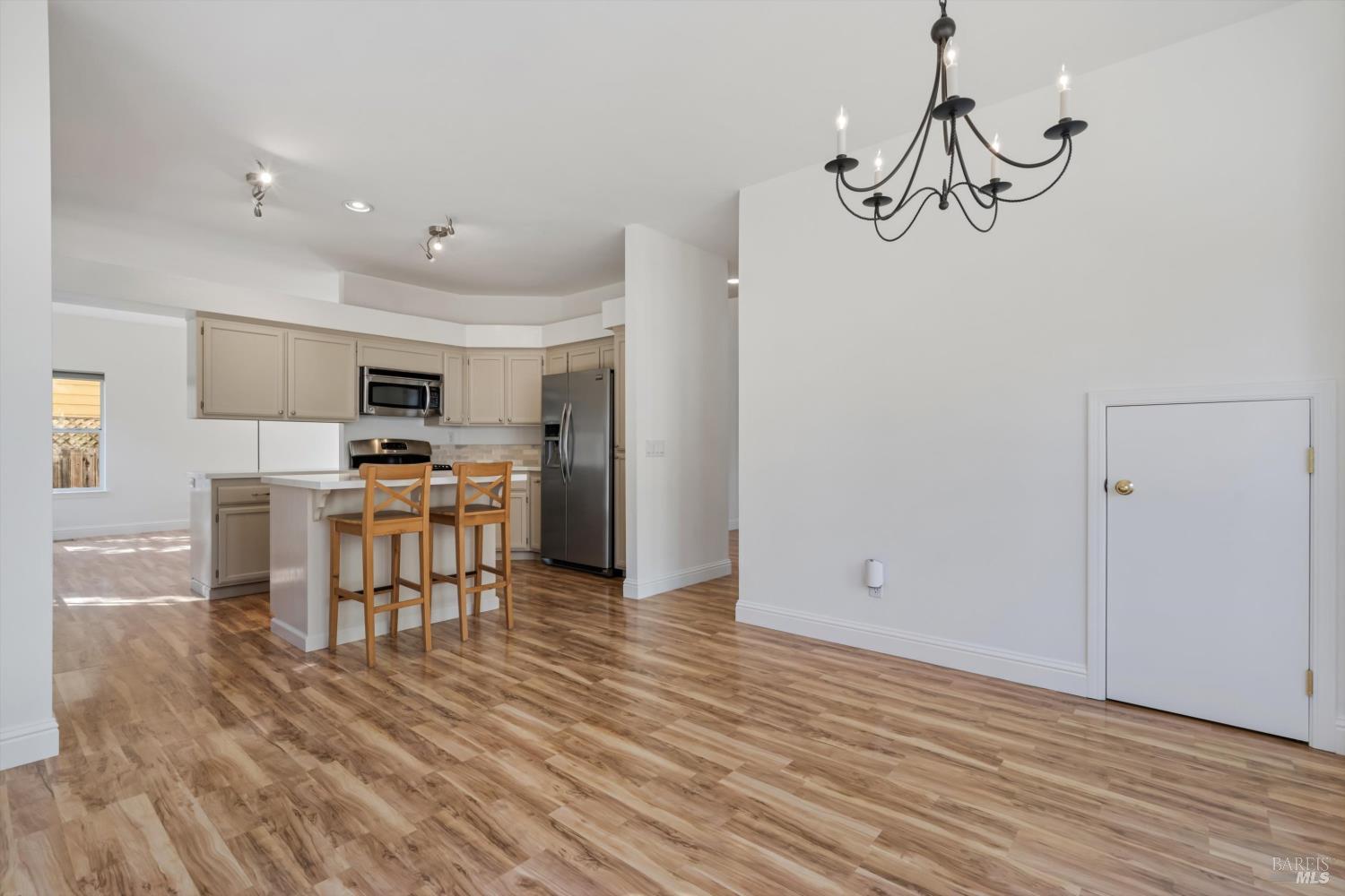 73 Bosworth Lane Geyserville CA 95441
