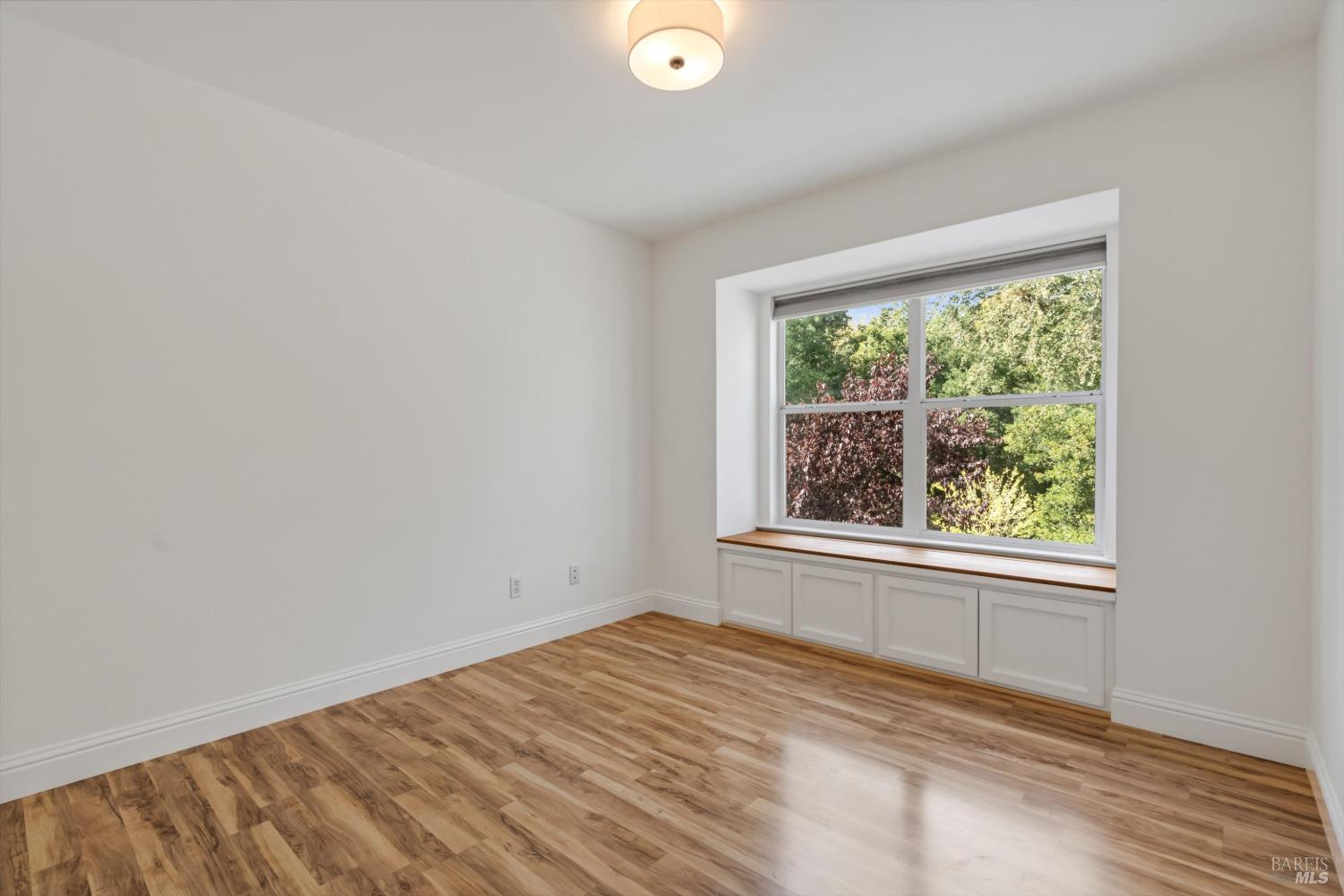 73 Bosworth Lane Geyserville CA 95441