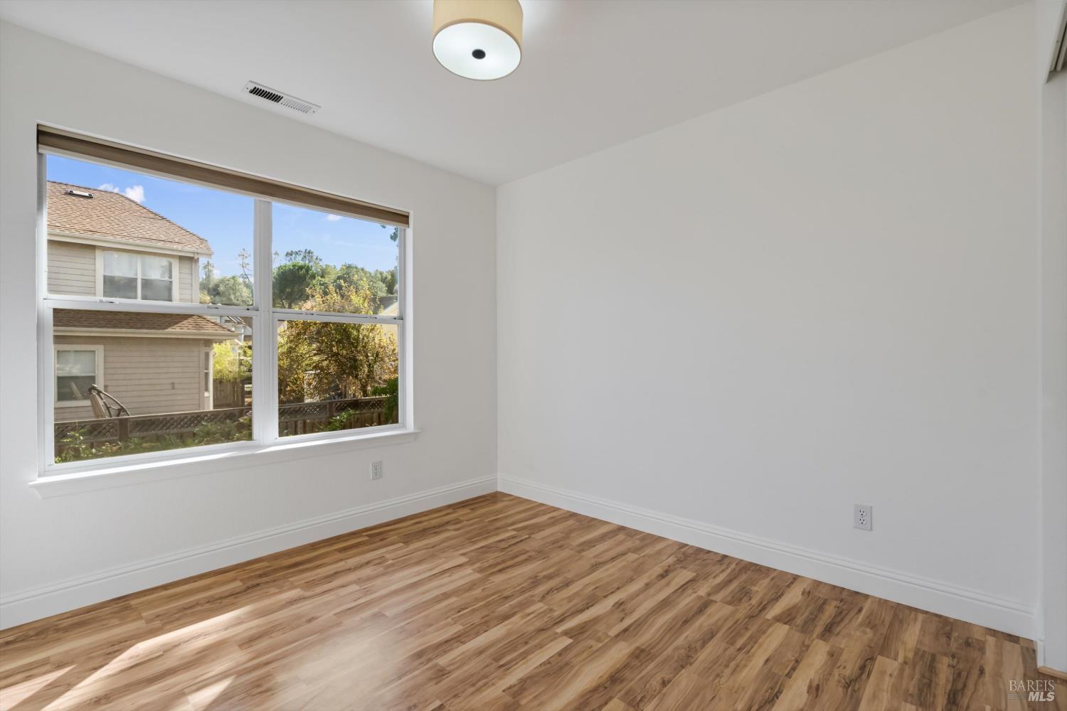 73 Bosworth Lane Geyserville CA 95441