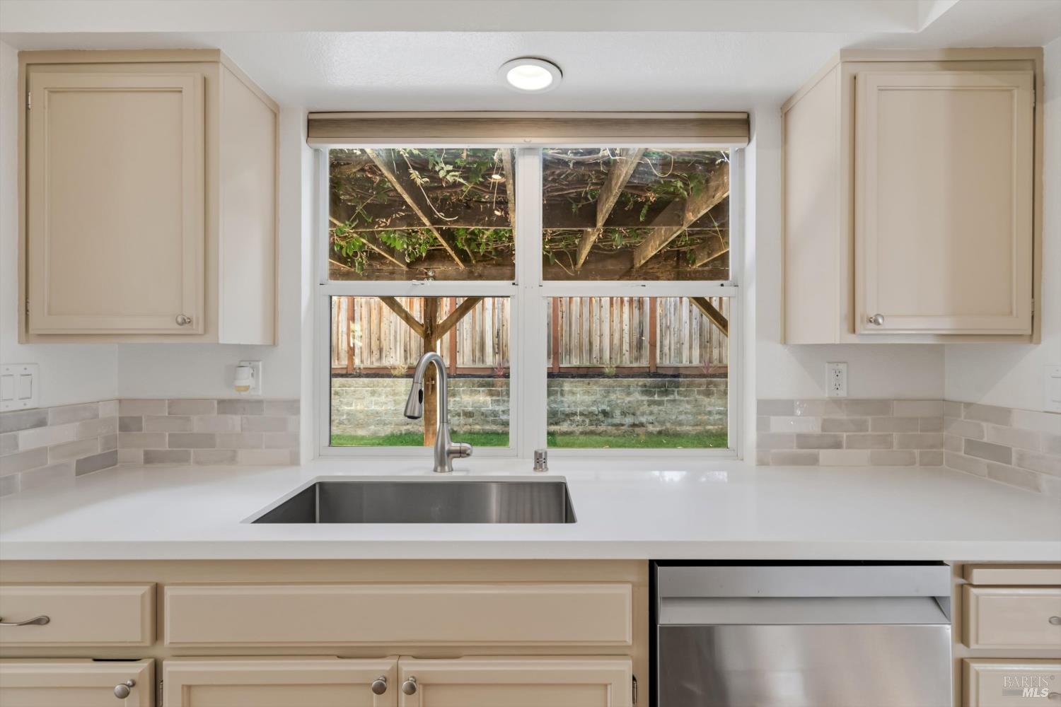 73 Bosworth Lane Geyserville CA 95441