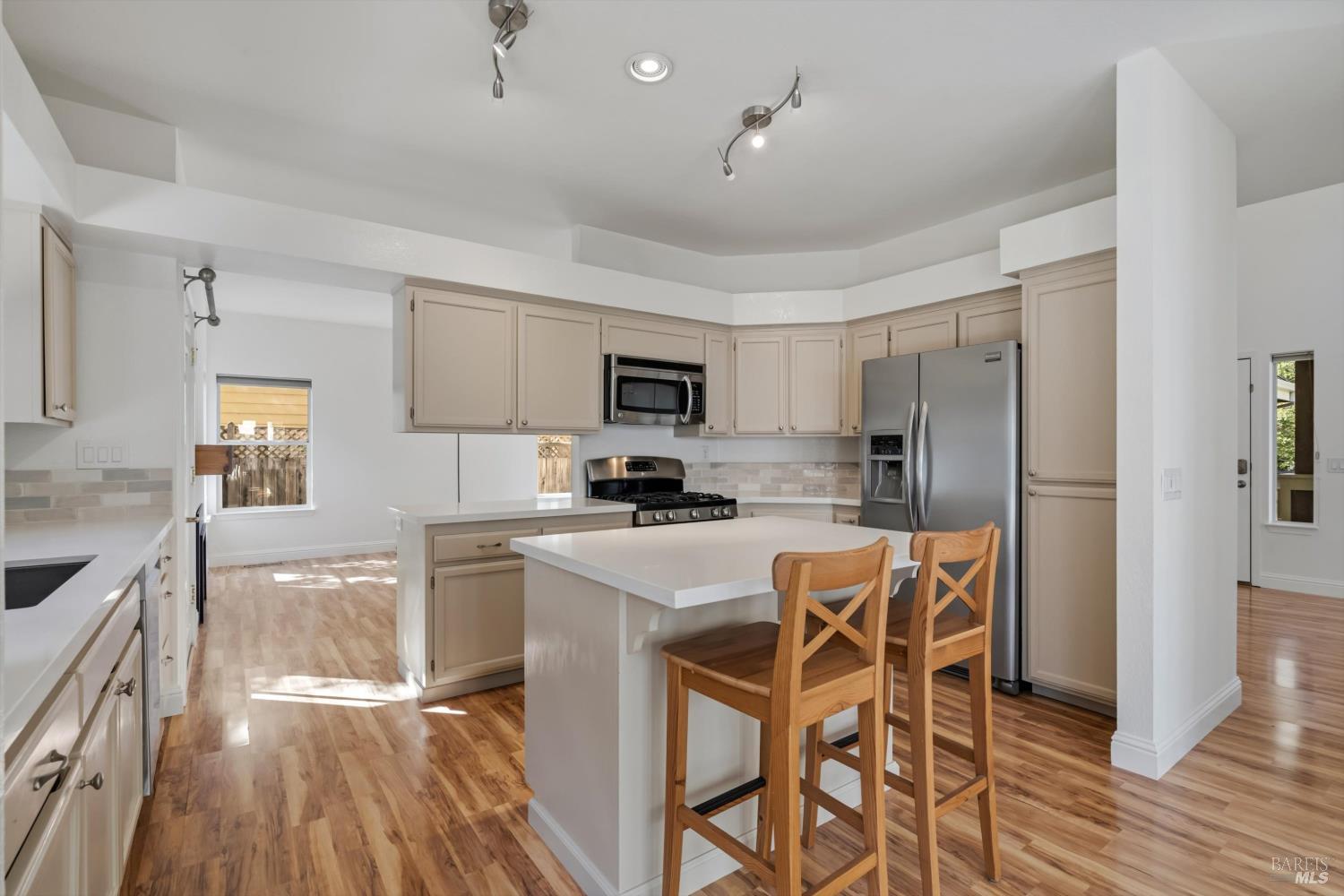 73 Bosworth Lane Geyserville CA 95441