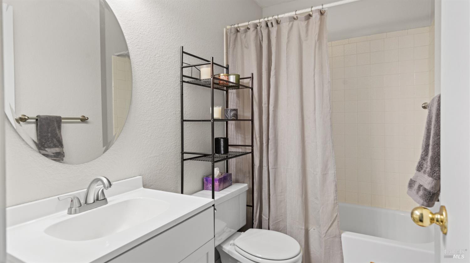 108 American Way Vacaville CA 95687