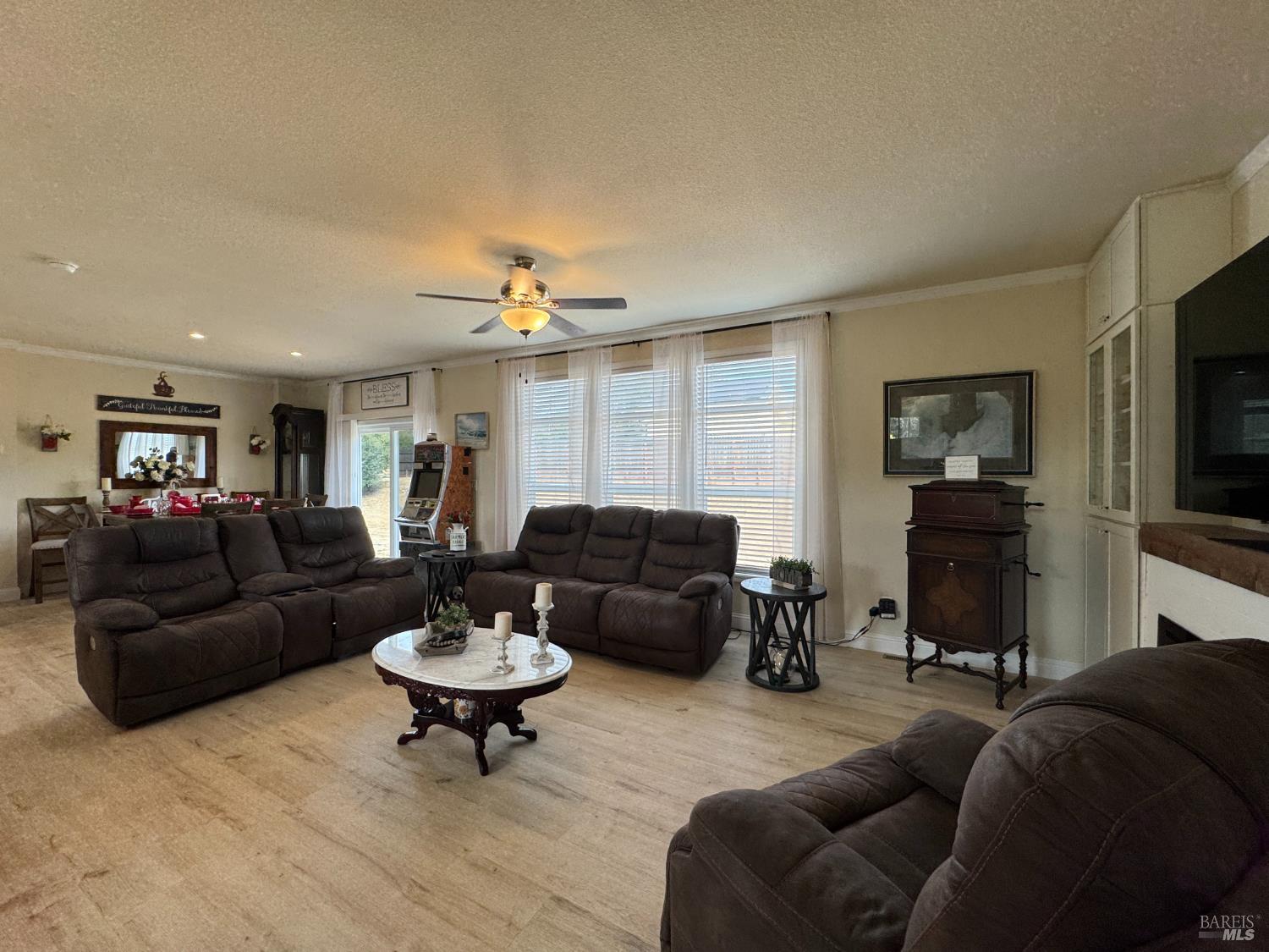 4051 Fisher Lake Drive Redwood Valley CA 95470