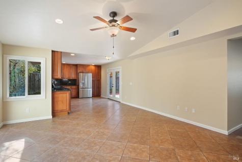 824 Prince Avenue Healdsburg CA 95448