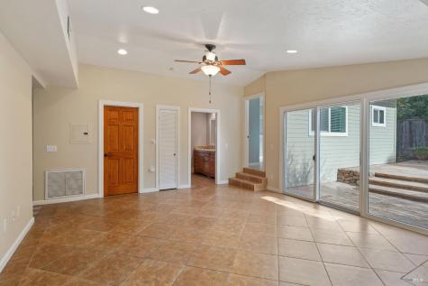 824 Prince Avenue Healdsburg CA 95448