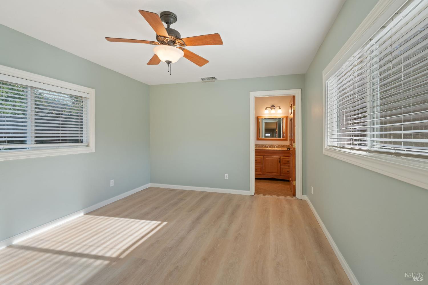 824 Prince Avenue Healdsburg CA 95448
