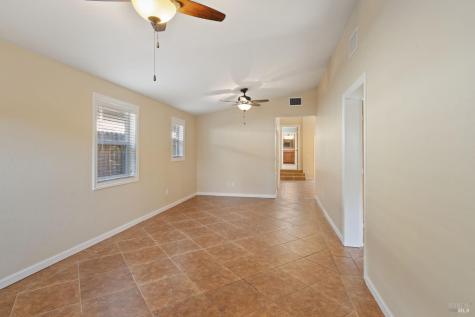 824 Prince Avenue Healdsburg CA 95448