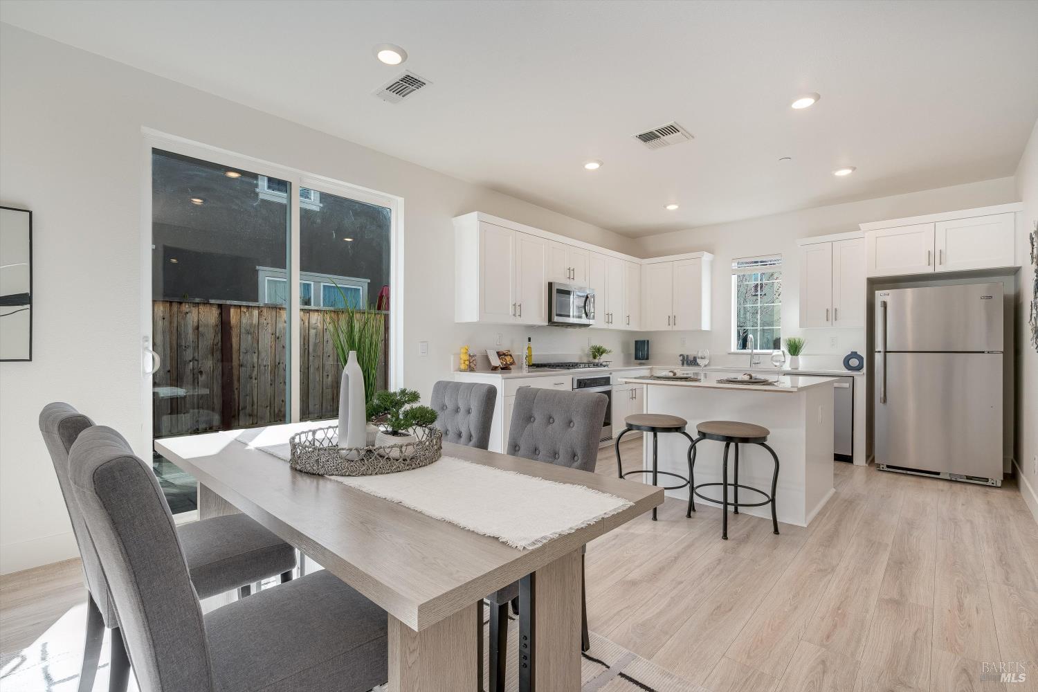 6054 Oxford Place Rohnert Park CA 94928
