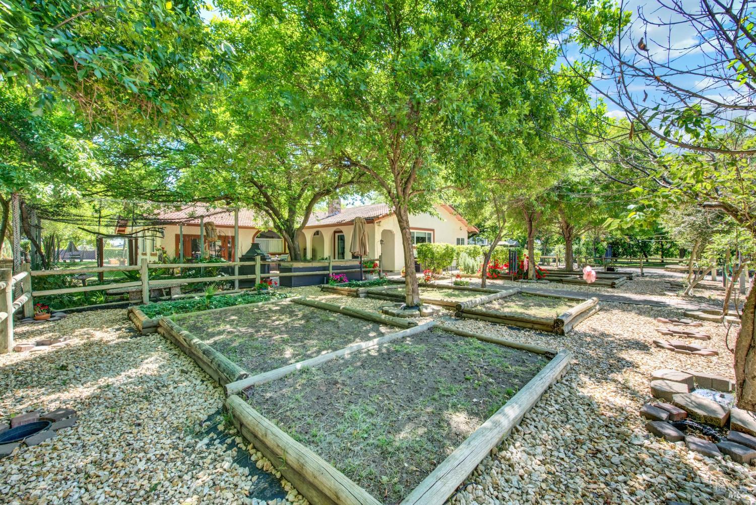 6161 Circle C Lane Dixon CA 95620