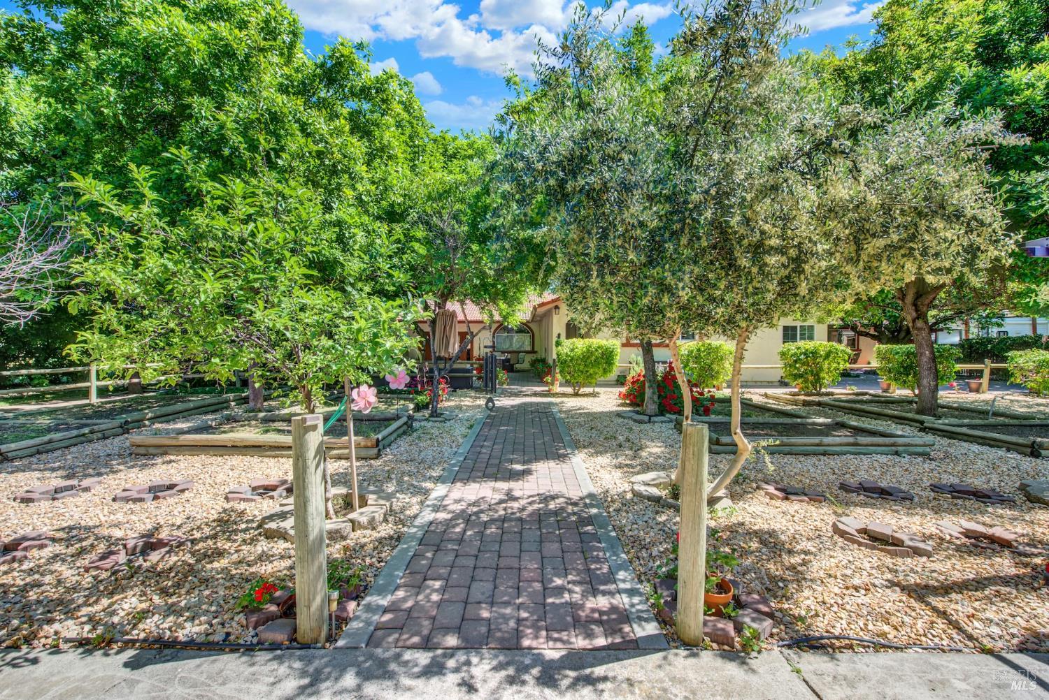 6161 Circle C Lane Dixon CA 95620