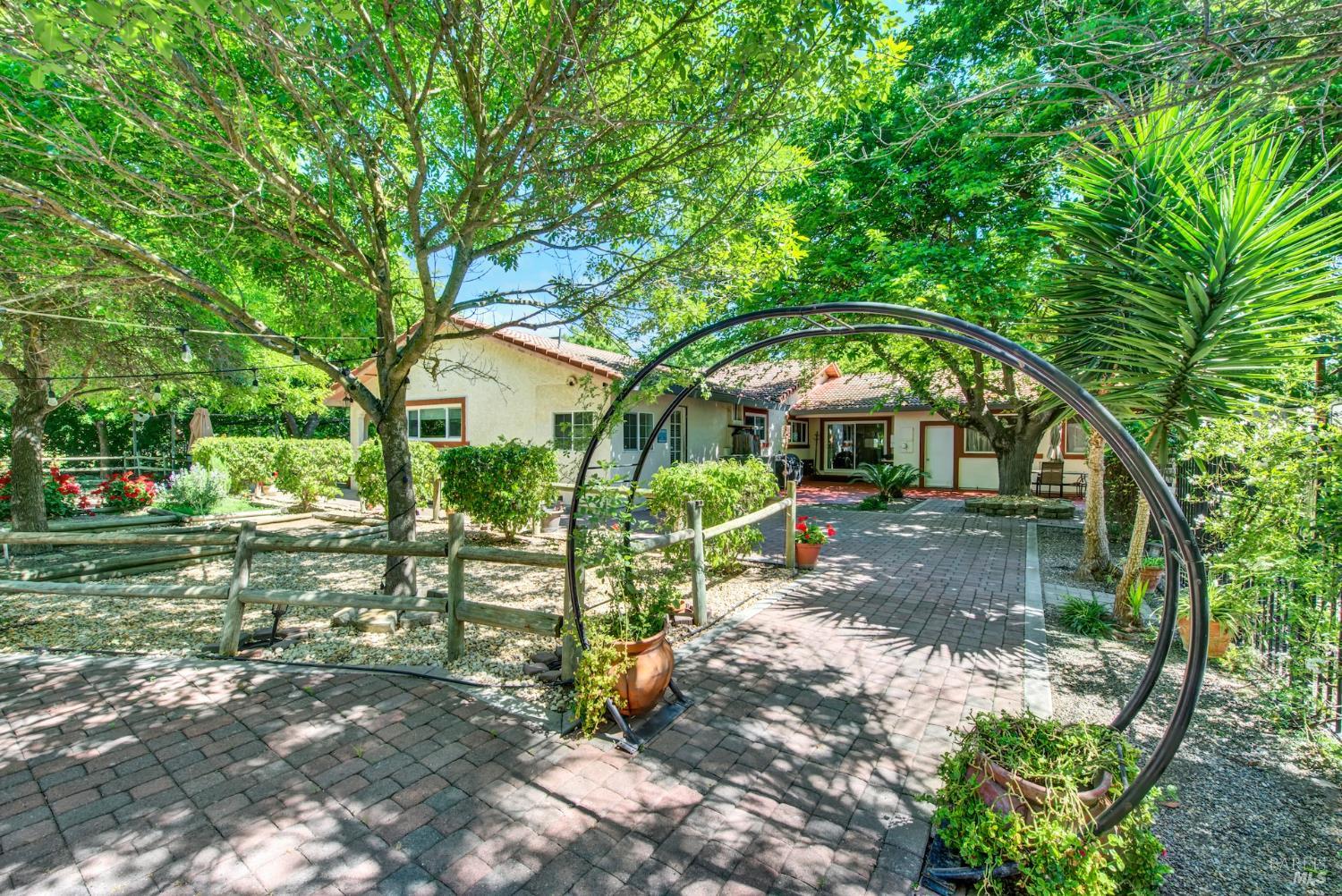 6161 Circle C Lane Dixon CA 95620
