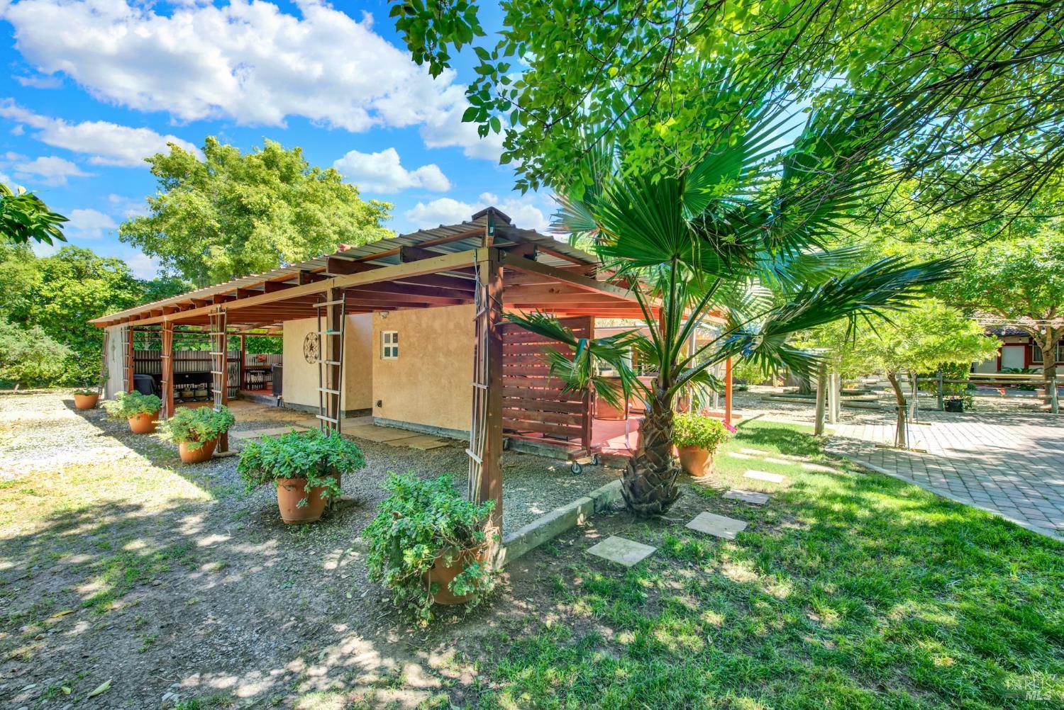 6161 Circle C Lane Dixon CA 95620