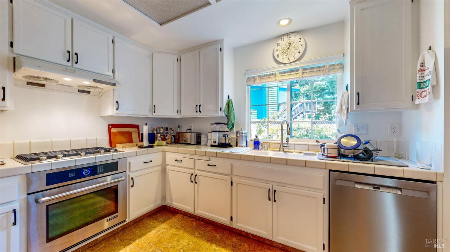 3481 Banyan Street Santa Rosa CA 95403