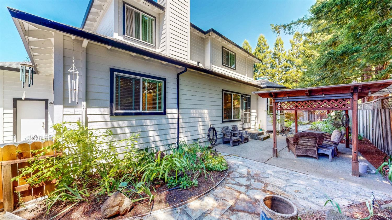 3481 Banyan Street Santa Rosa CA 95403