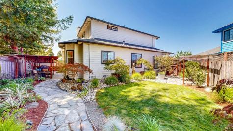 3481 Banyan Street Santa Rosa CA 95403