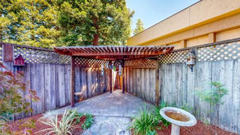 3481 Banyan Street Santa Rosa CA 95403