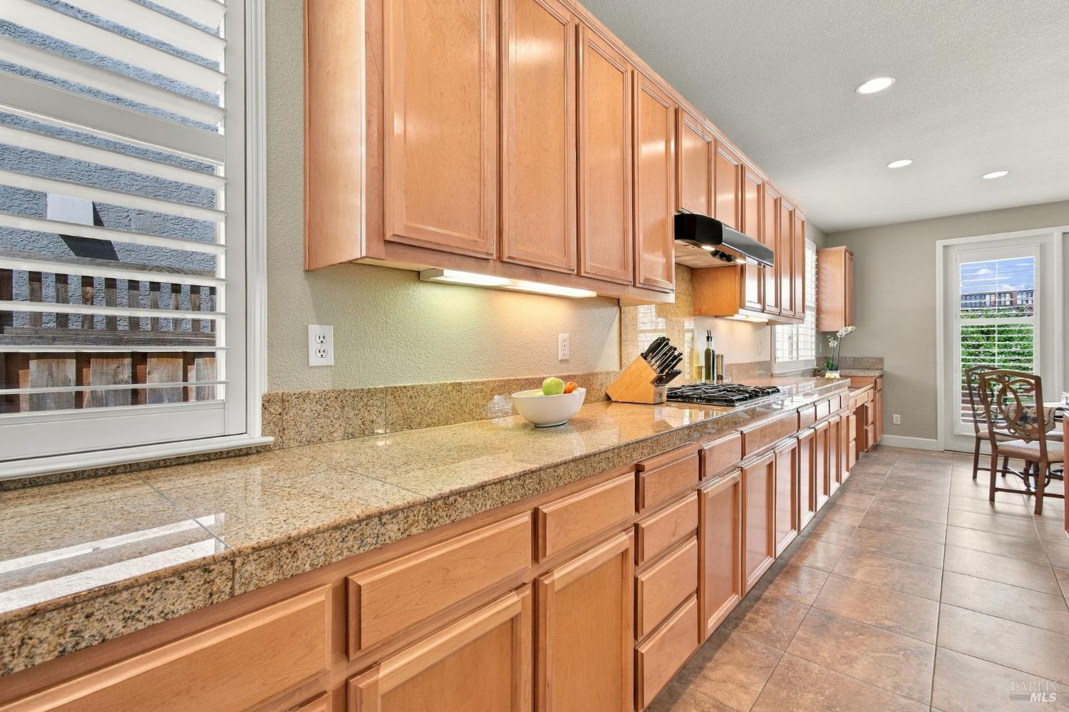 754 Burgundy Way Windsor CA 95492