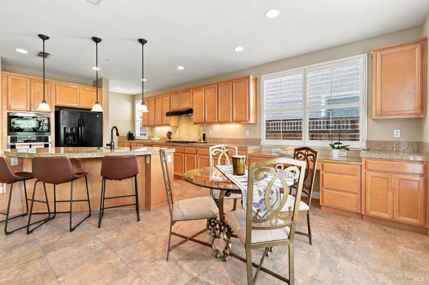 754 Burgundy Way Windsor CA 95492