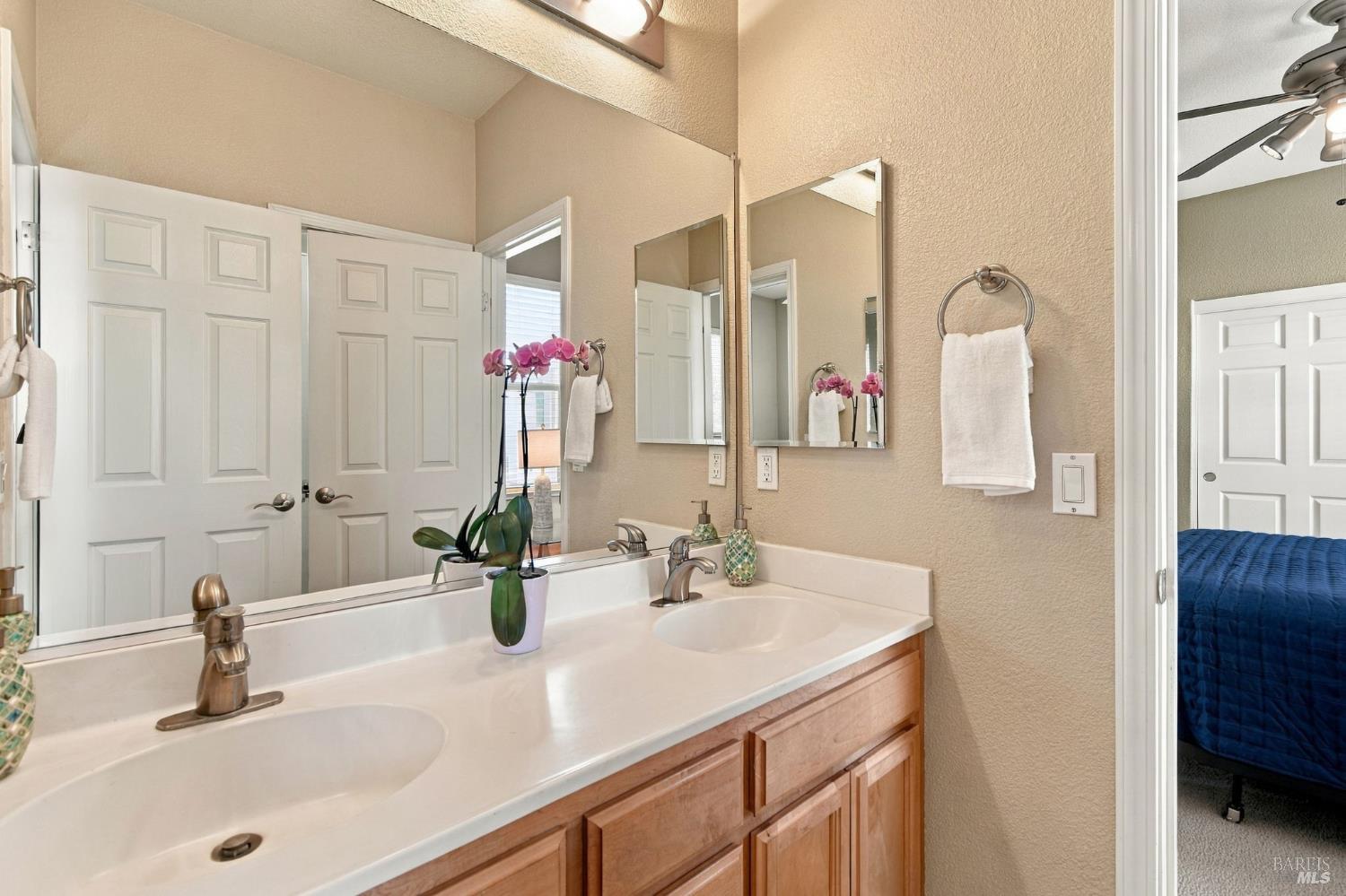 754 Burgundy Way Windsor CA 95492