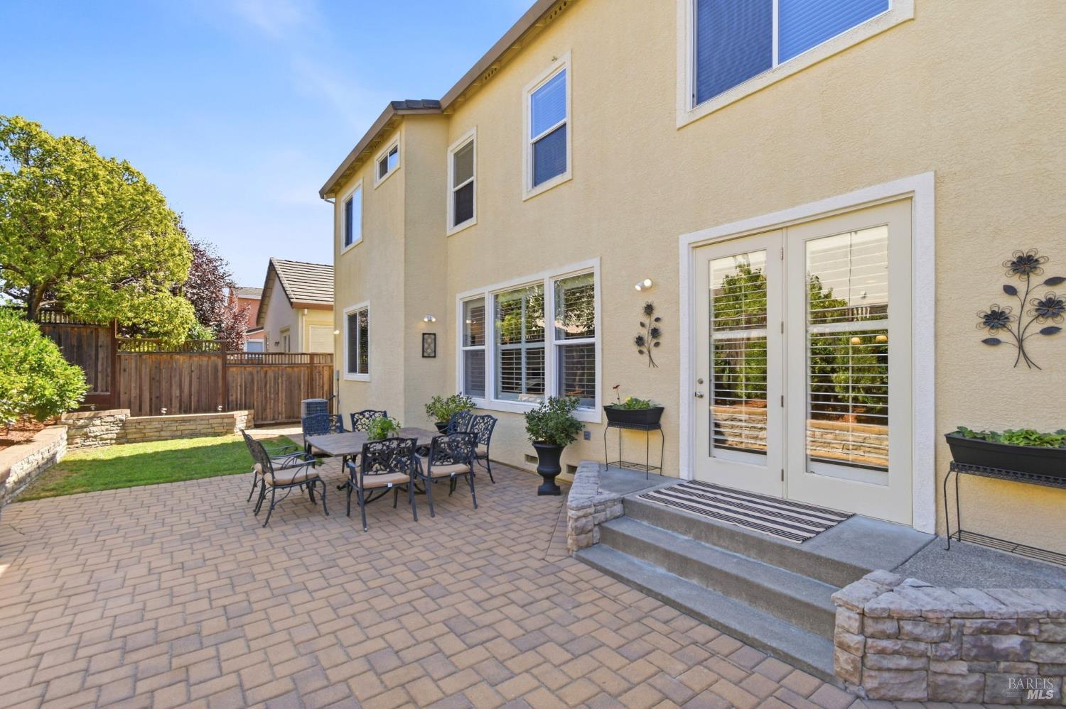 754 Burgundy Way Windsor CA 95492