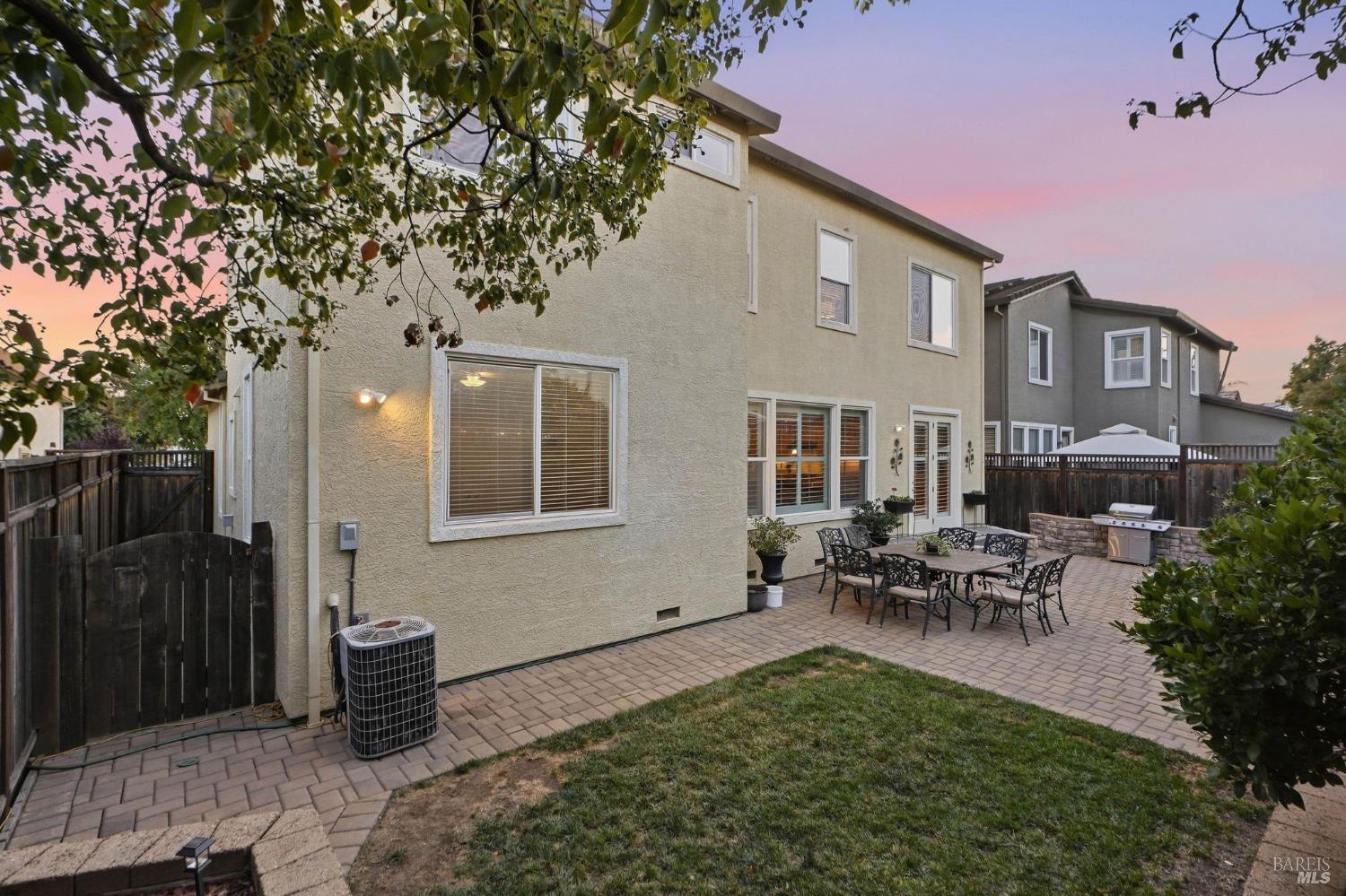 754 Burgundy Way Windsor CA 95492