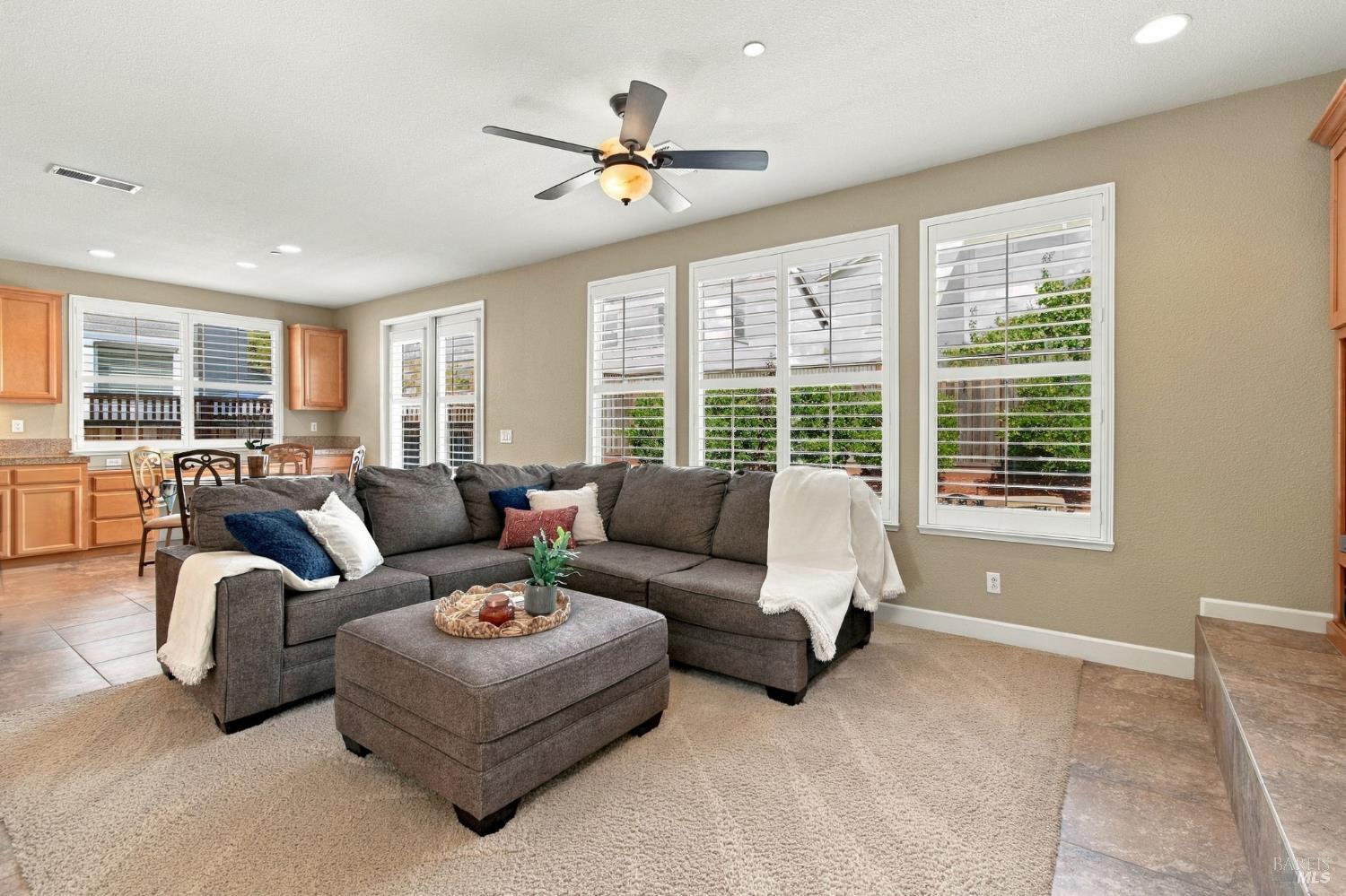 754 Burgundy Way Windsor CA 95492