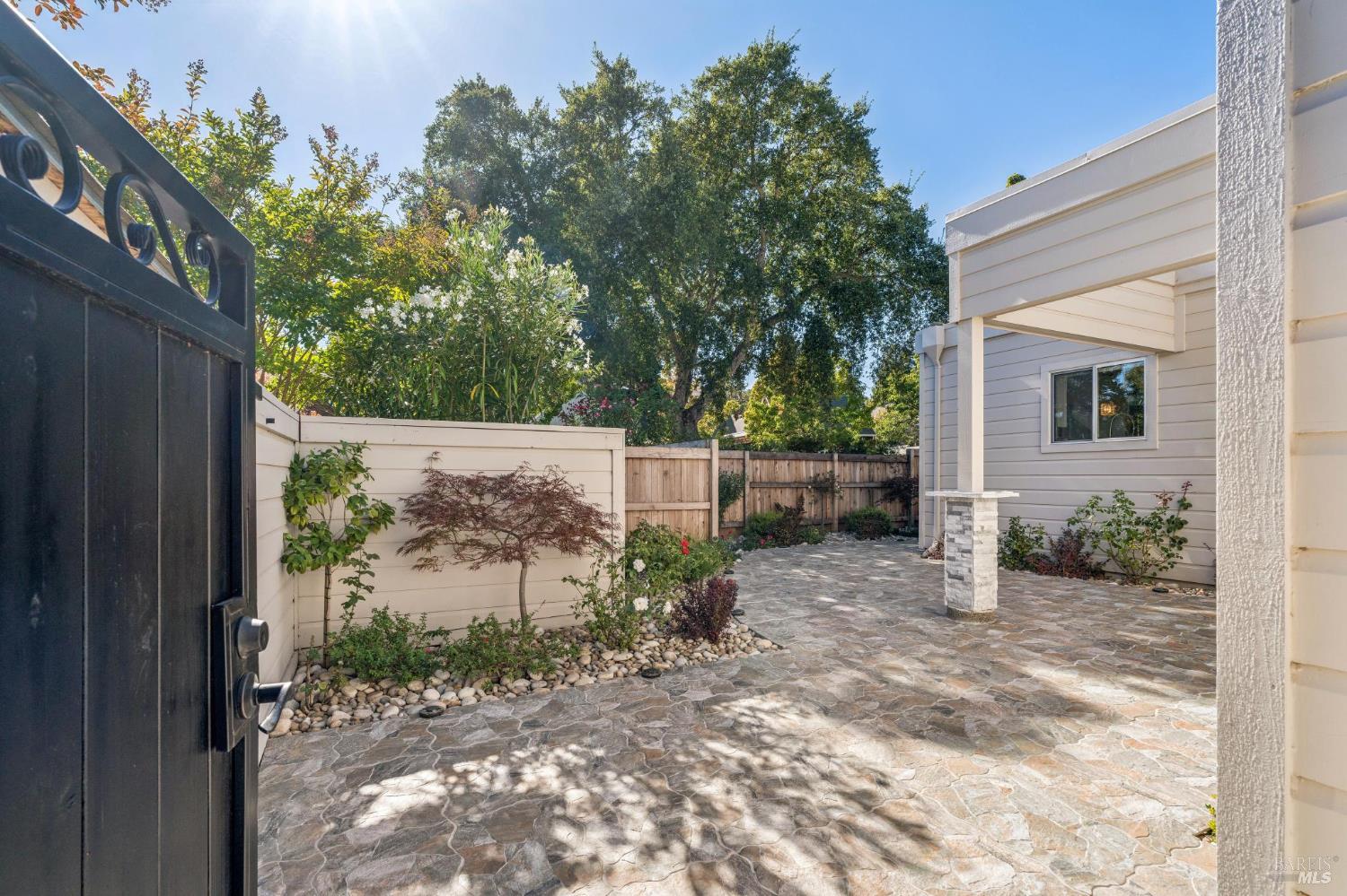 823 Crocus Drive Sonoma CA 95476