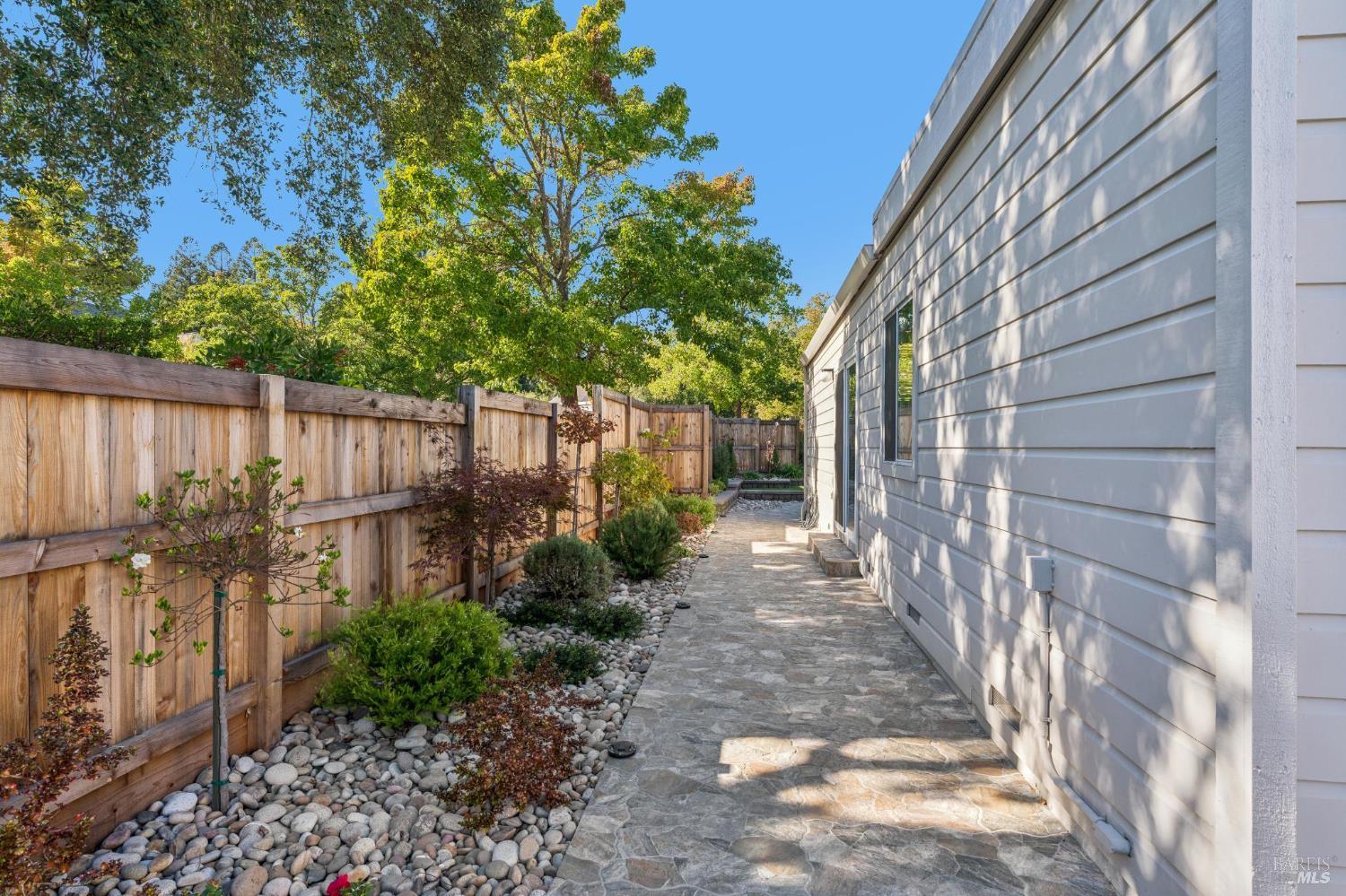 823 Crocus Drive Sonoma CA 95476