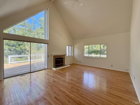 21330 Via Colombard Sonoma CA 95476
