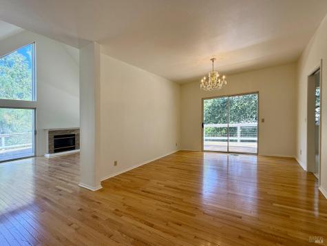 21330 Via Colombard Sonoma CA 95476