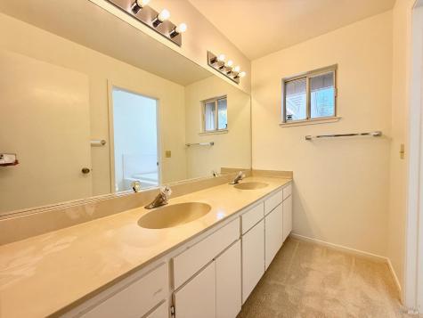 21330 Via Colombard Sonoma CA 95476