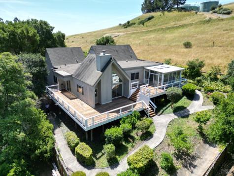21330 Via Colombard Sonoma CA 95476