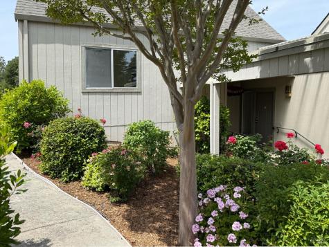 21330 Via Colombard Sonoma CA 95476