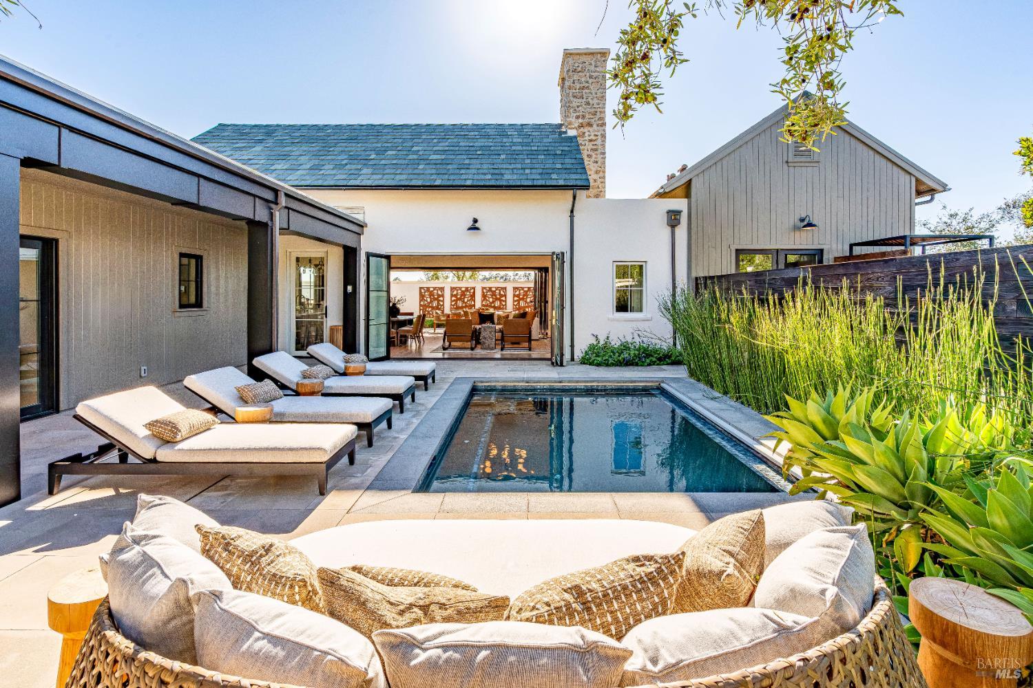 110 Vintners Court Napa CA 94559