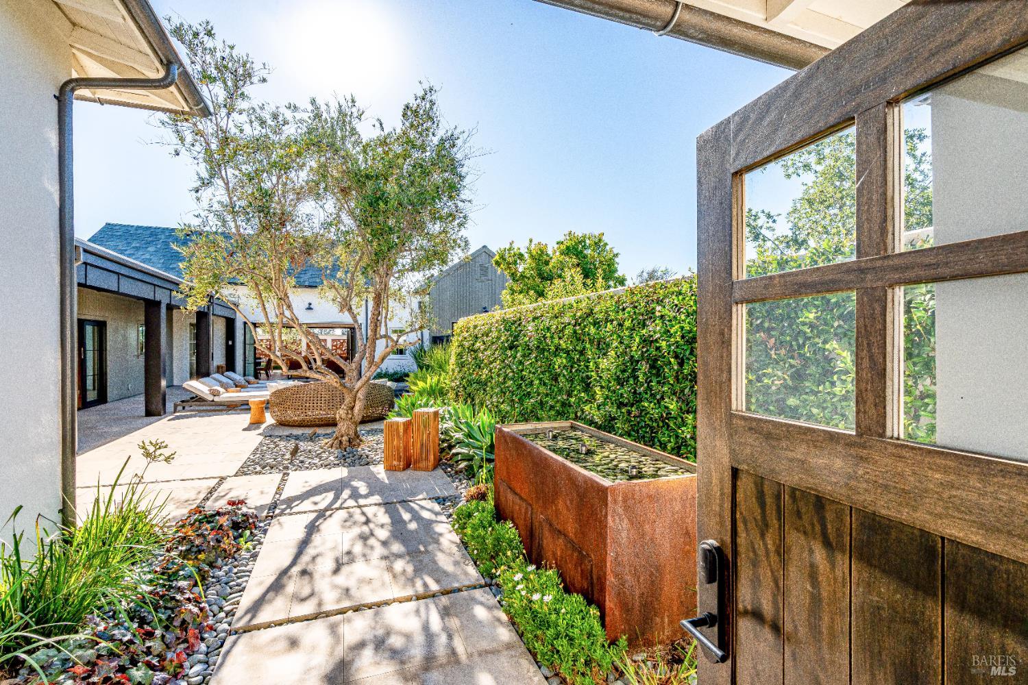 110 Vintners Court Napa CA 94559