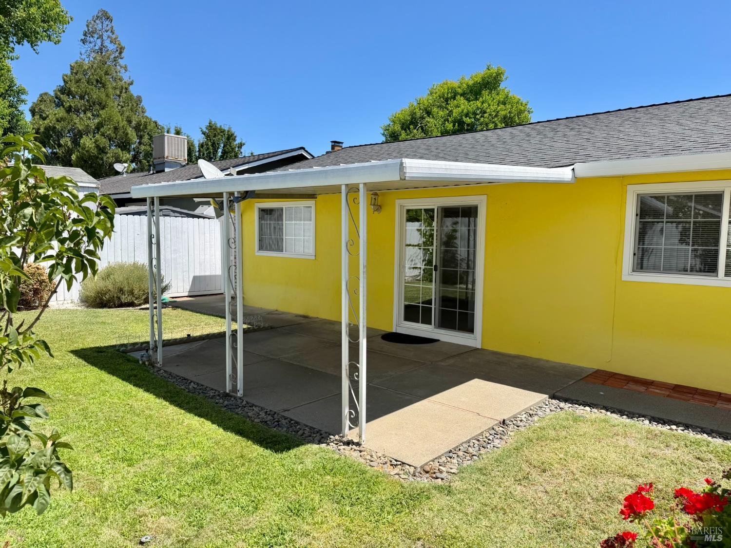 214 Ash Street Vacaville CA 95688