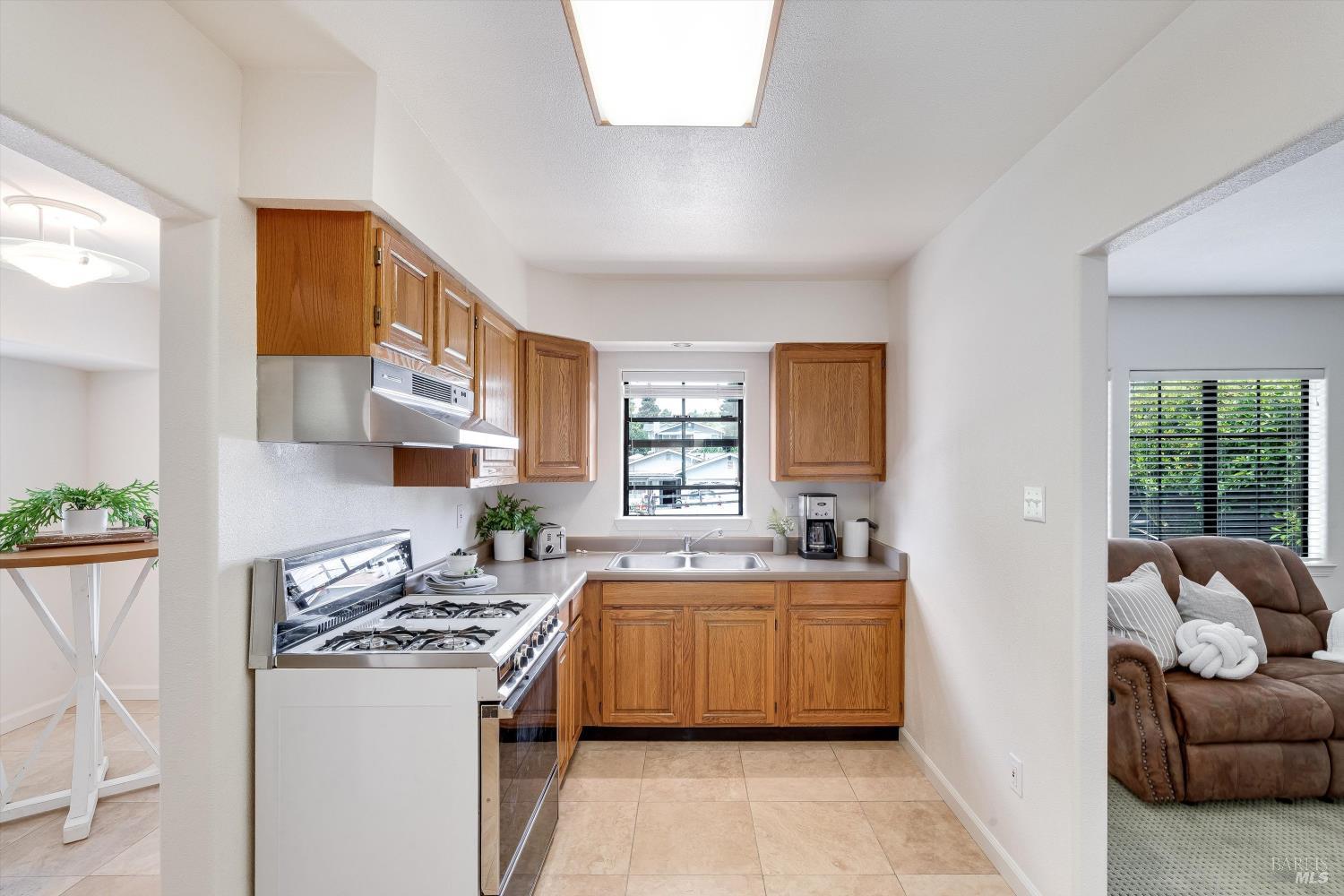 814 W I Street Benicia CA 94510