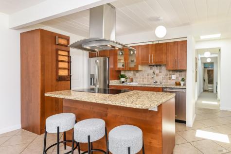 748 Appleberry Drive San Rafael CA 94903