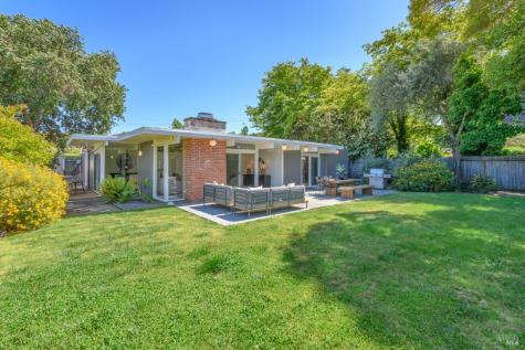 748 Appleberry Drive San Rafael CA 94903
