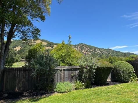 748 Appleberry Drive San Rafael CA 94903