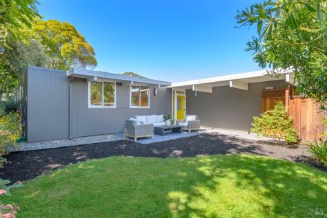748 Appleberry Drive San Rafael CA 94903