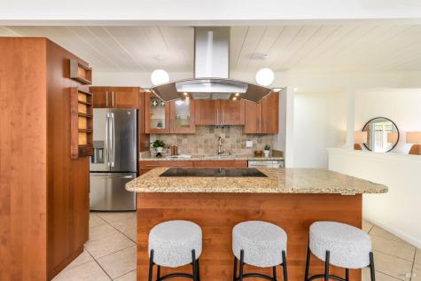 748 Appleberry Drive San Rafael CA 94903