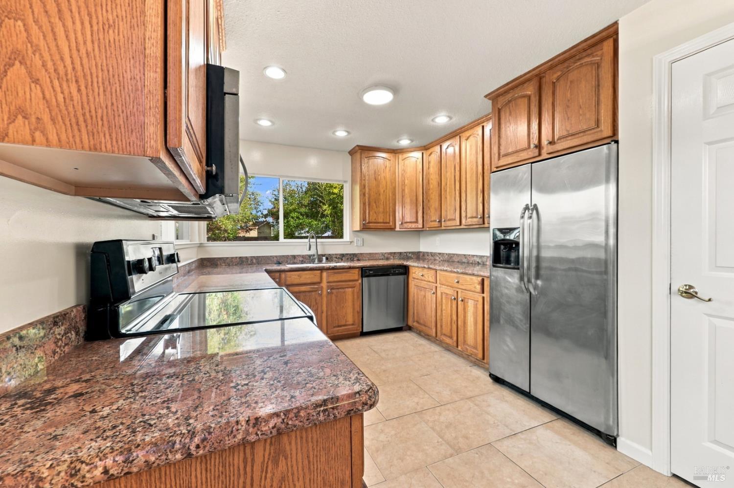 1208 Eric Court Rohnert Park CA 94928
