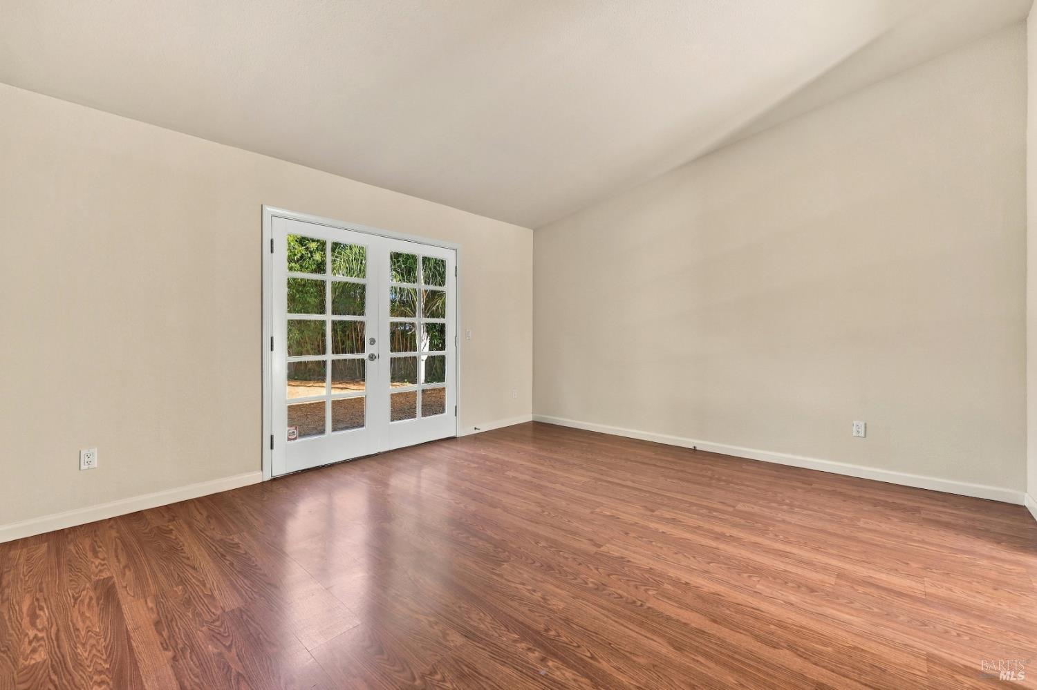 1208 Eric Court Rohnert Park CA 94928