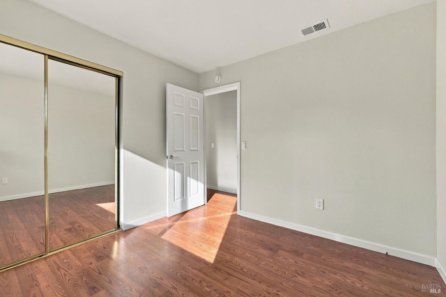 1208 Eric Court Rohnert Park CA 94928
