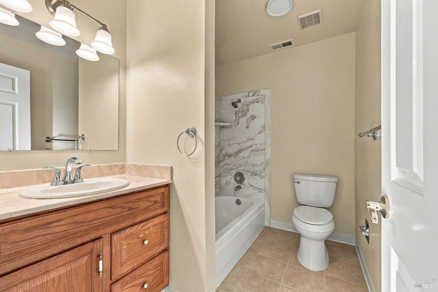 1208 Eric Court Rohnert Park CA 94928