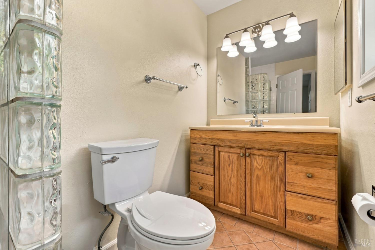 1208 Eric Court Rohnert Park CA 94928