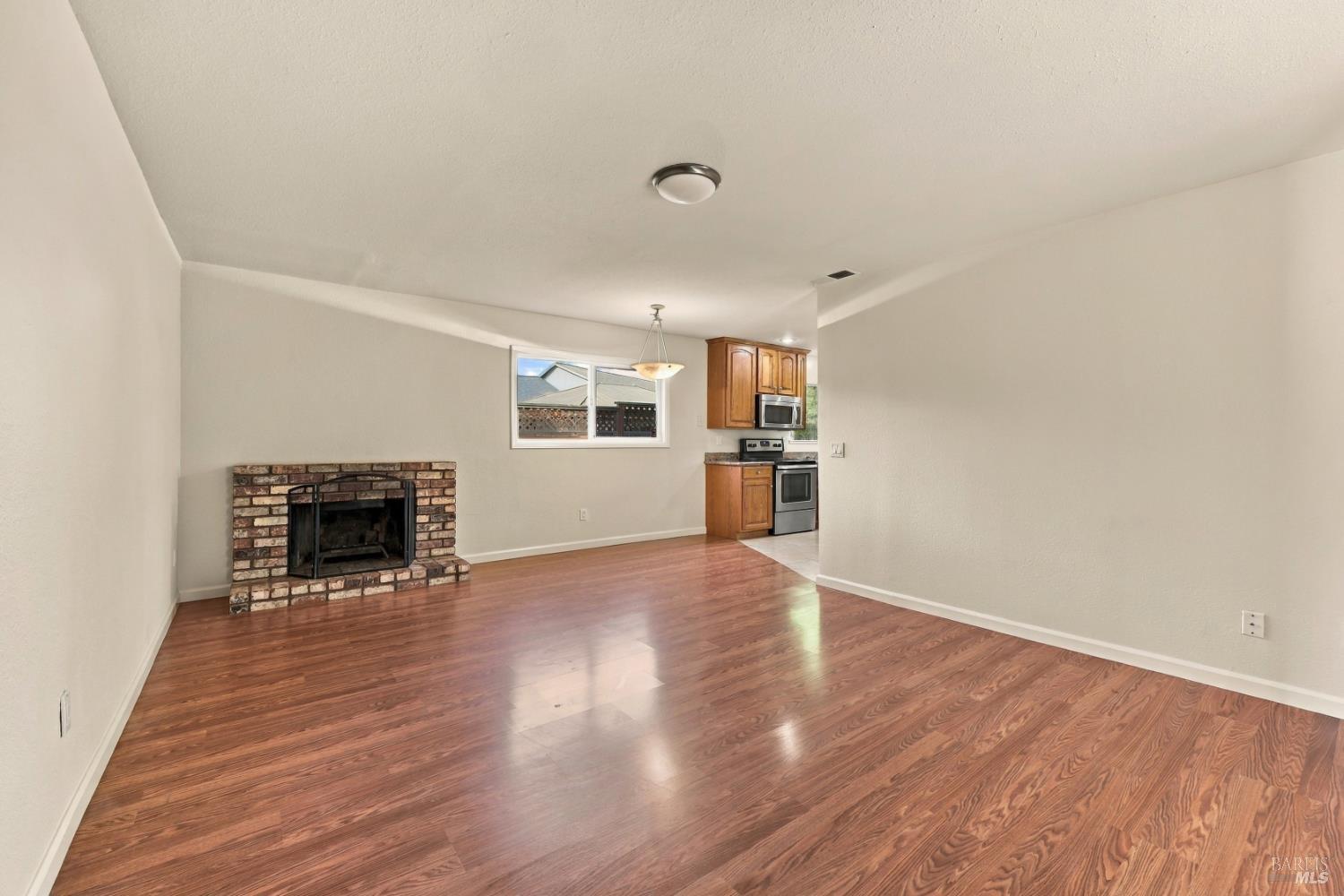1208 Eric Court Rohnert Park CA 94928