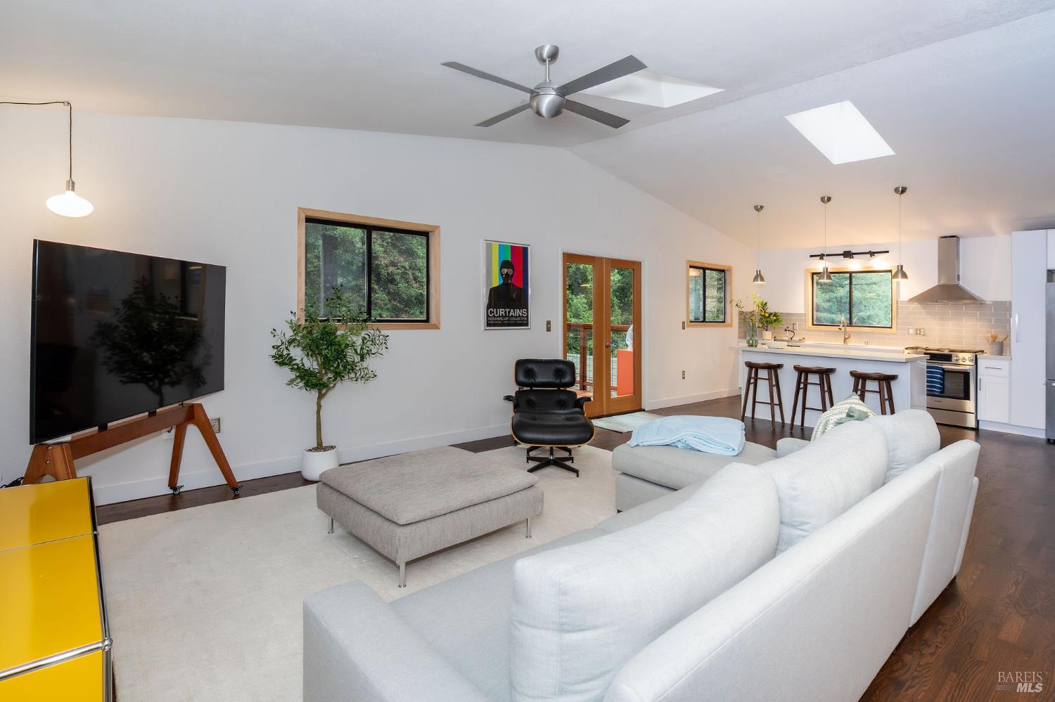 14225 Cherry Street Guerneville CA 95446
